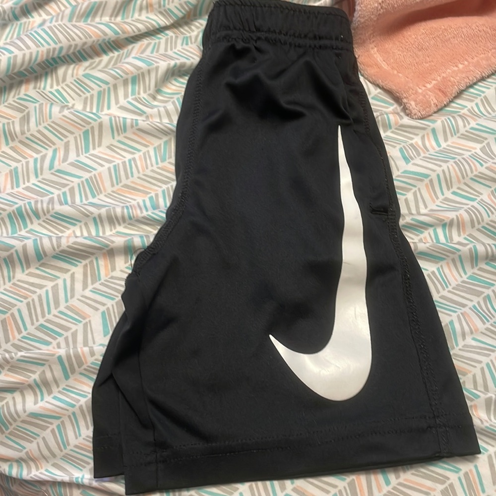 Nike shorts boys
